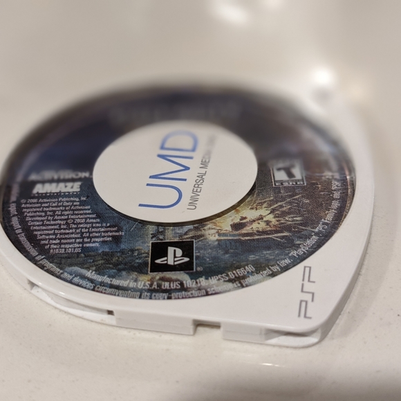 Call of Duty: Roads to Victory (Sony PSP, 2006) Disc Only TESTED - Picture 2 of 4